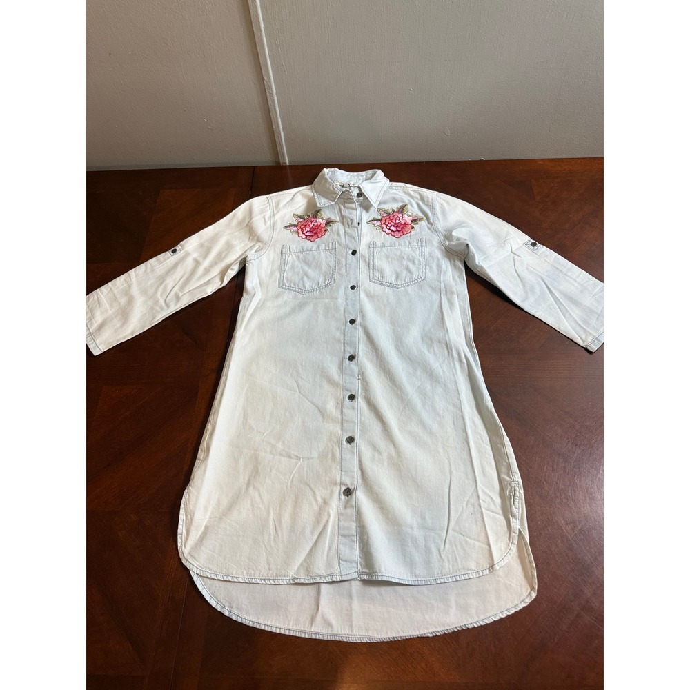 Embroidered Denim Shirt Dress sz S  boho‎ western  floral patch